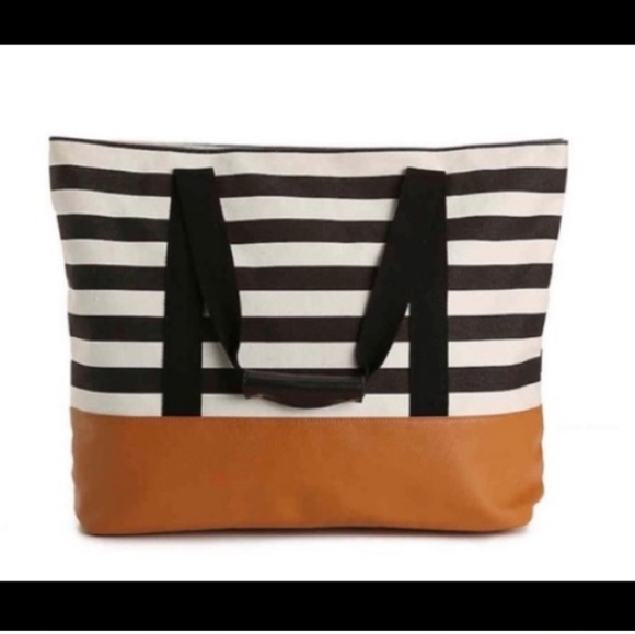 DSW Handbags - DSW Black/White Tote with Faux Tan Leather Trim